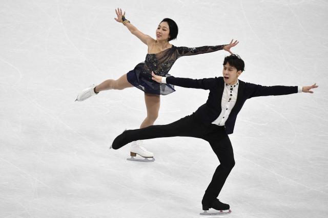 开云体育app-大奖赛中国双人滑摸底新对手 女单多站竞争激烈